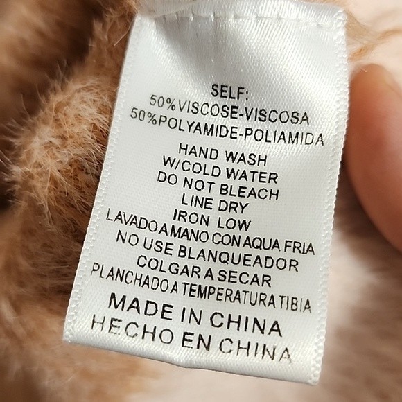 Listicle faux fur cheetah print sweater size M - Picture 5 of 9